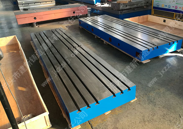 �����T�Fƽ�_�İ��b